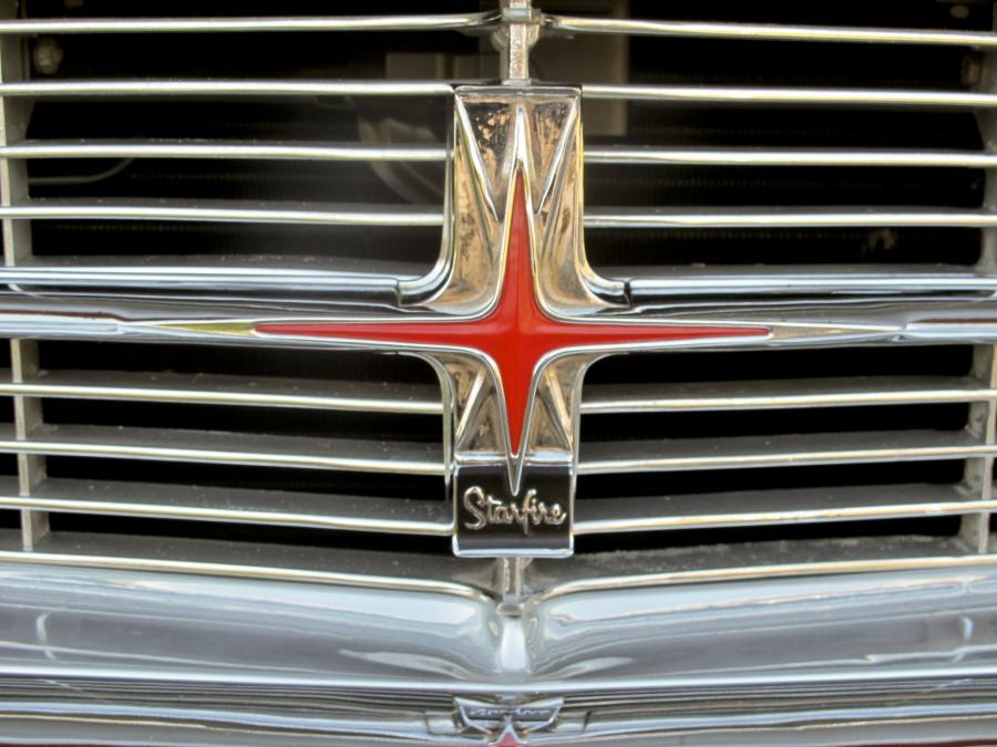  Oldsmobile Starfire Hardtop Coupe 1962 года  (фото 11 из 30)
